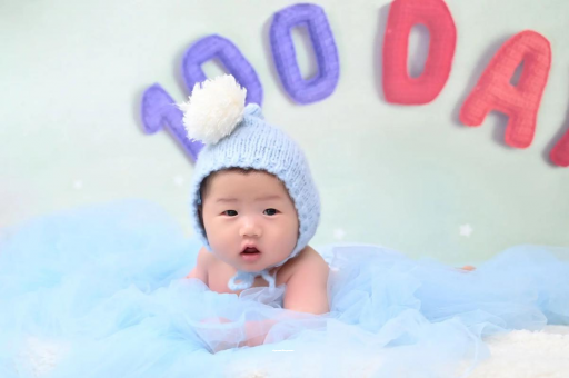 河北宝宝多久会笑